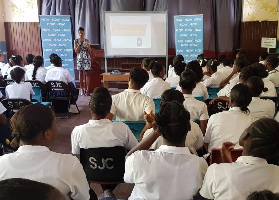 Flow hosts Safer Internet Usage Workshop for Teenagers