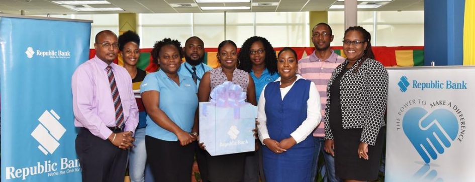 Republic Bank Continues to Support UWI Open- Campus Students, Through its Bursary Programme
